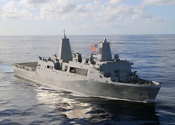 USS San Antonio (LPD-17) 2003